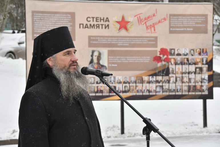 В Подмосковье освятили реконструированный мемориал Георгию Жукову