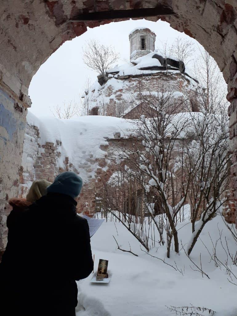 Все желающие могут помолиться в заброшенных храмах Череповецкой епархии на святках