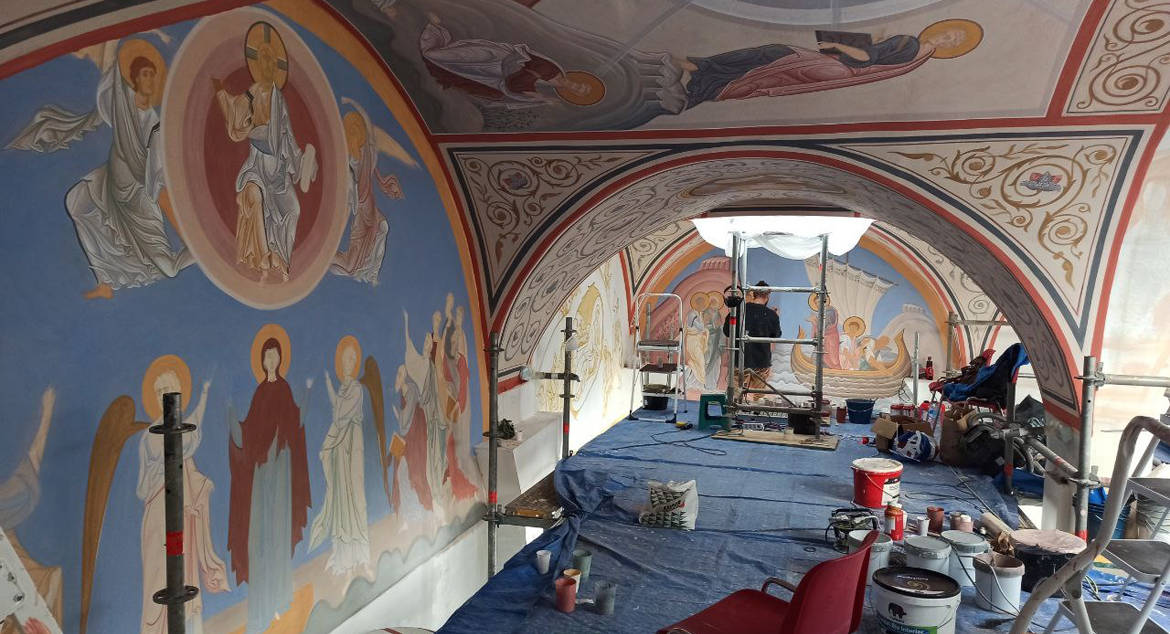 Жители Мадрида увидят историю христианства в Испании…  на фресках в древнерусском стиле!