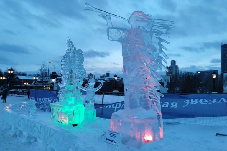 Удивительно красивые фото ледовых скульптур. Фестиваль «Вифлеемская звезда» в Екатеринбурге