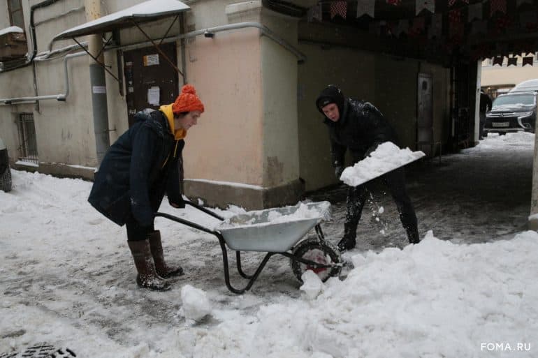 Ребята из петербургского Центра социальной адаптации устроили праздник родной кофейне. Фоторепортаж «Фомы»