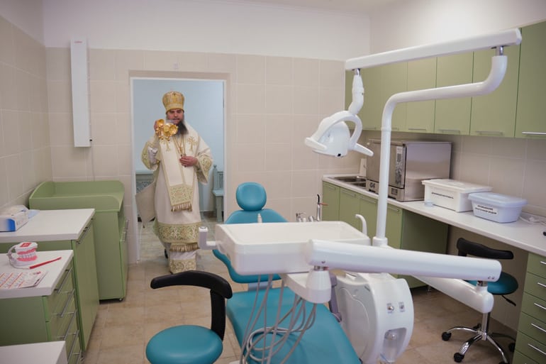 При Николо-Сольбинском монастыре освятили медицинский центр