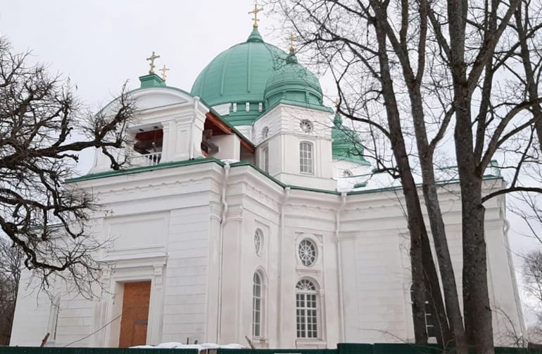 В Псковской области масштабно реставрируют уникальный в регионе вотчинный храм