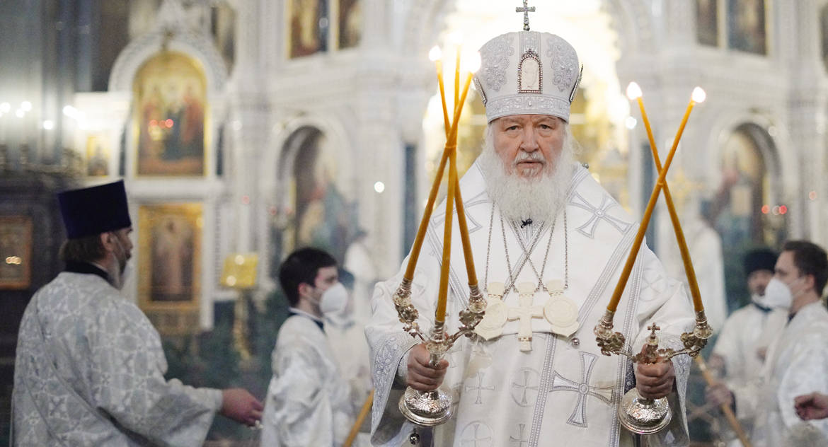 На Рождество Христово патриарх Кирилл призвал людей довериться Богу, скинув с себя оковы страха