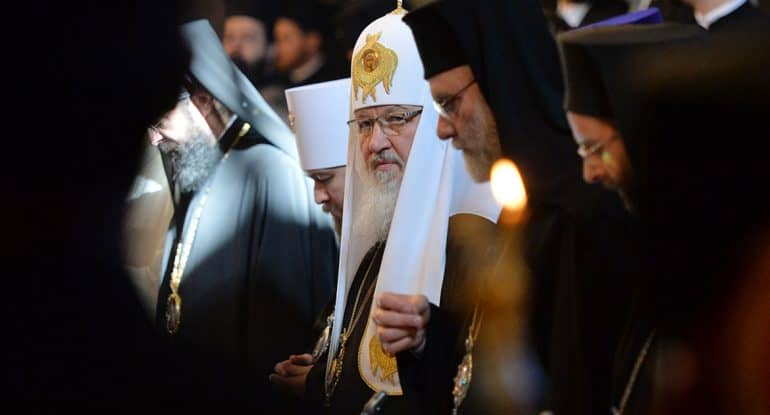 Авторам санкций против патриарха Кирилла напомнили, что его семья пережила десятилетия репрессий