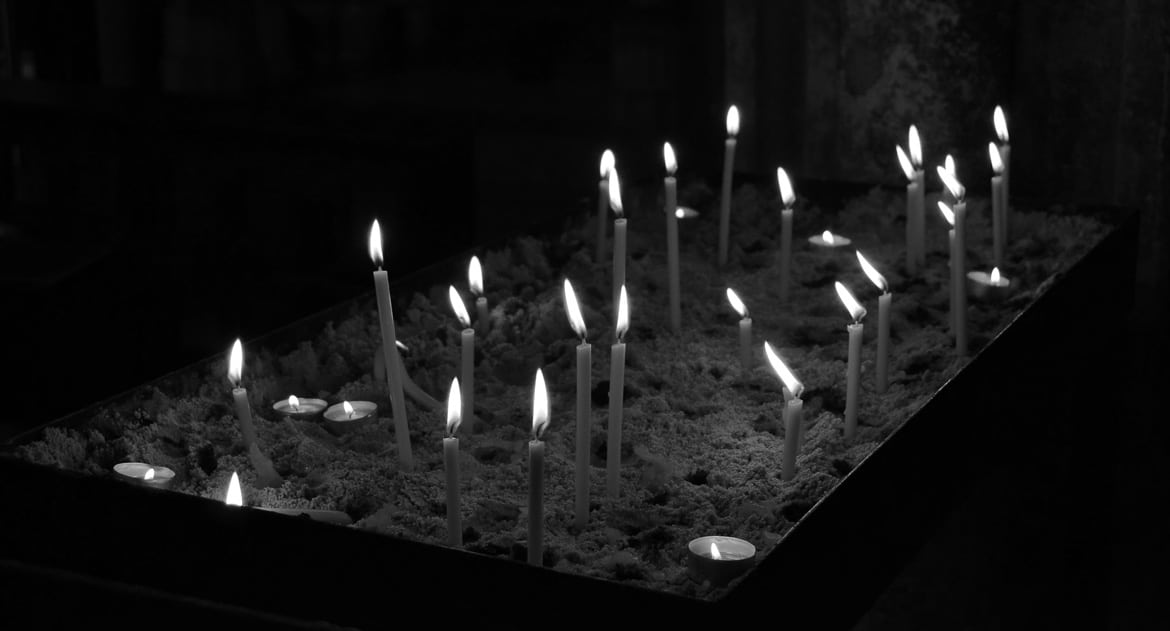 Можно ли на Благовещение ставить свечу за упокой?