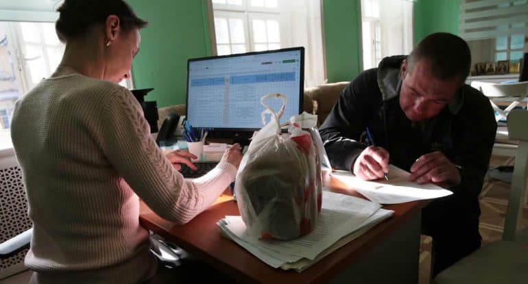 В Церкви предложили отменить госпошлину и экзамен по русскому для беженцев