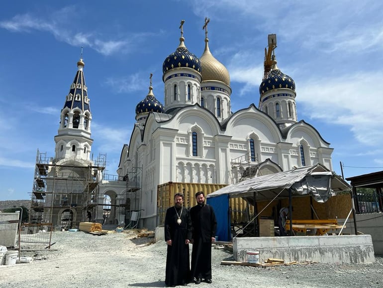 На Кипре завершается строительство русского храма