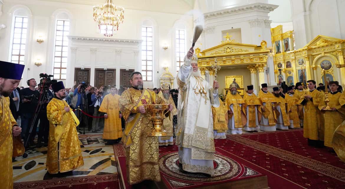 Патриарх Кирилл освятил восстановленный Спасский собор Пензы