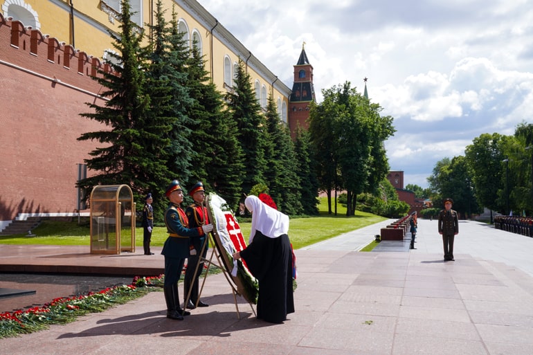 В День памяти и скорби патриарх Кирилл возложил венок к могиле Неизвестного солдата