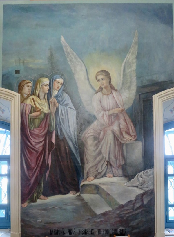 В тюменской церкви восстановили две фрески начала ХХ века
