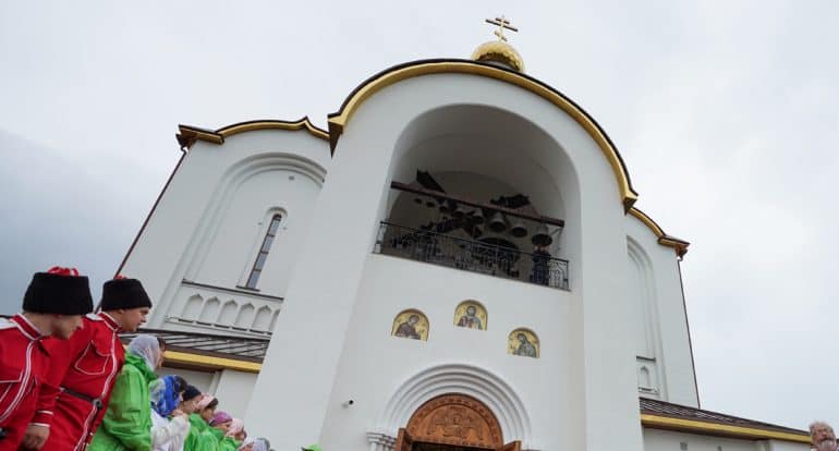 «Закрывают или перепрофилируют»: патриарх Кирилл объяснил, почему на Западе не поверят в то, что в России строят храмы