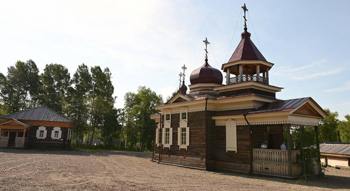 В Иркутской епархии восстановили храм, найденный в 1990-ые в чистом поле