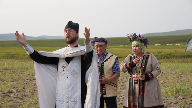 Якутская епархия совершила исторические богослужения в оленеводческом стане эвенов