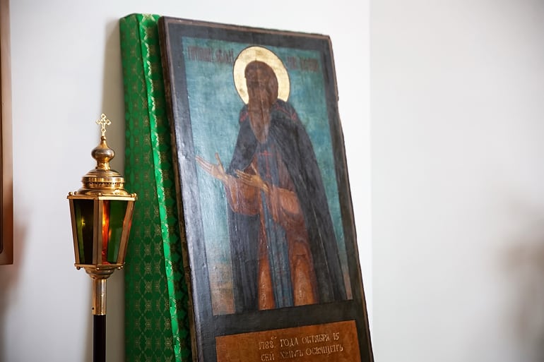 Монастырю на Кавказе передали отреставрированную икону XVIII века