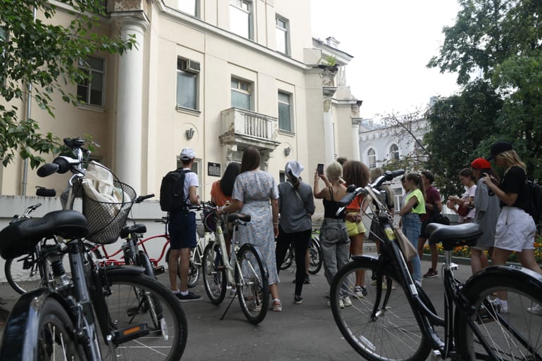 По следам исчезнувших храмов: в Москве состоялась полезная велопрогулка