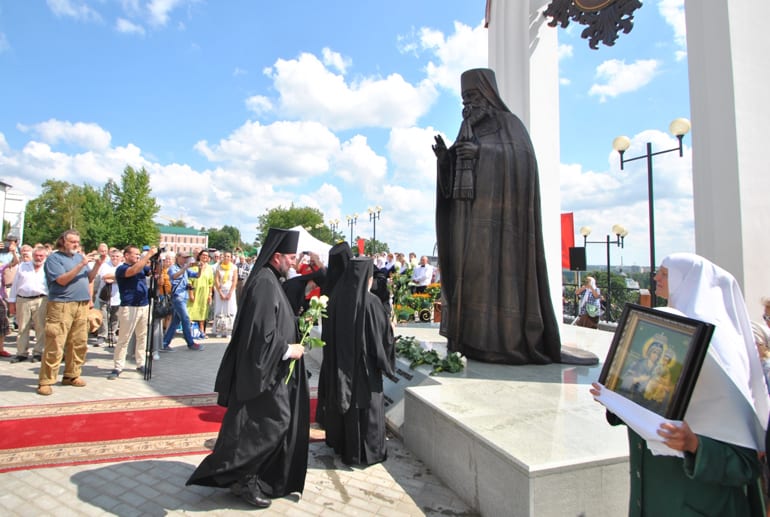 В Могилеве открыли памятник защитнику православия в Беларуси – святителю Георгию (Конисскому)