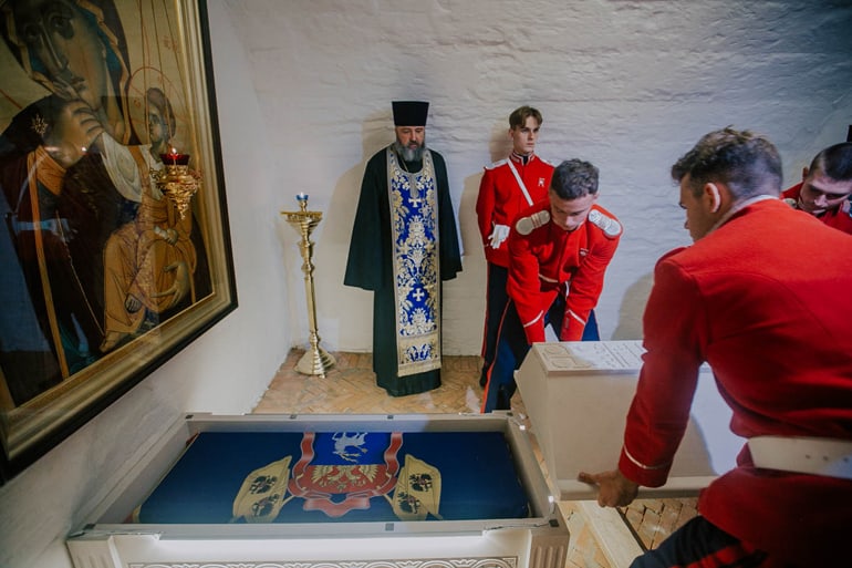 В станице Старочерскасская перезахоронили останки казачьих генералов – героев 1812 года