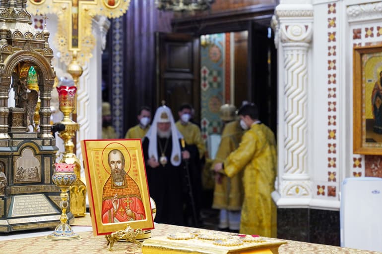 Патриарх Кирилл возглавил прославление в лике святых протоиерея Михаила Союзова