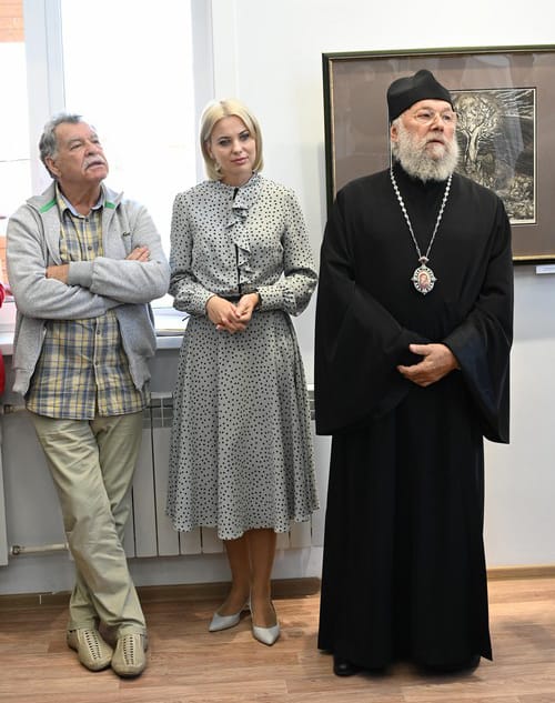 Епископ Александровский Иннокентий представил выставку своих картин в сложнейшей технике офорта