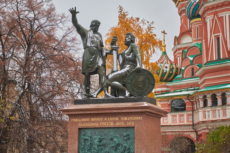 На Красной площади завершилась реставрация памятника Минину и Пожарскому