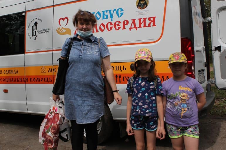 Кто и почему помогает бездомным в Омске