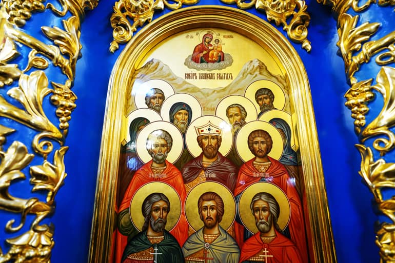 Патриарх Кирилл освятил в Москве отреставрированный храм православных осетин