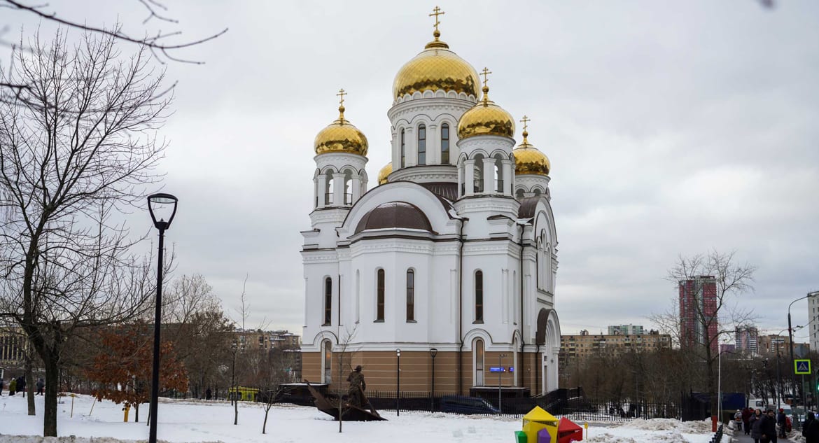 Патриарх Кирилл освятил в Москве храм мордовского землячества