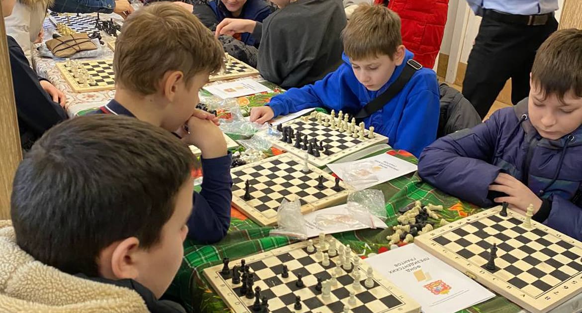 Приход в Мытищах открыл шахматную школу для детей в трудной жизненной ситуации