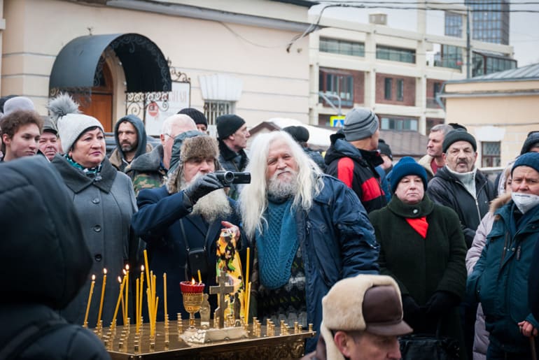 В день 85-летия Владимира Высоцкого его память почтили на Ваганьковском кладбище