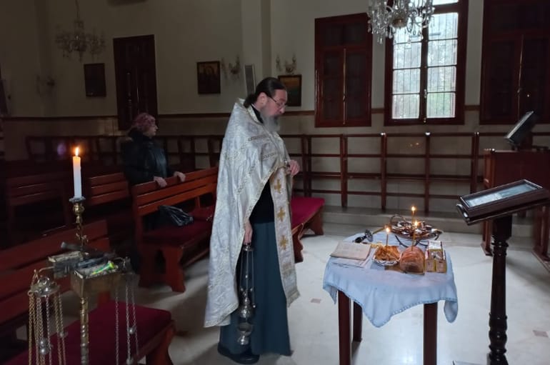 В русском храме Бейрута помолились о жертвах землетрясения в Турции и Сирии