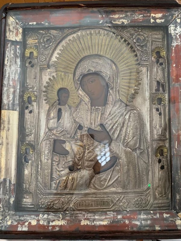 Марийскому храму передали старинные иконы, спасенные в годы безбожия