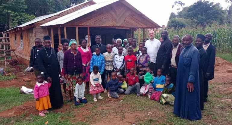 Прихожанам Русской Церкви в Кении читают лекции о Библии и основах веры