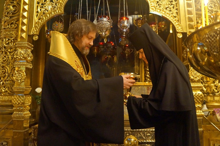 Мощи святителя Алексия, митрополита Московского, передали в родной для него Алексеевский монастырь