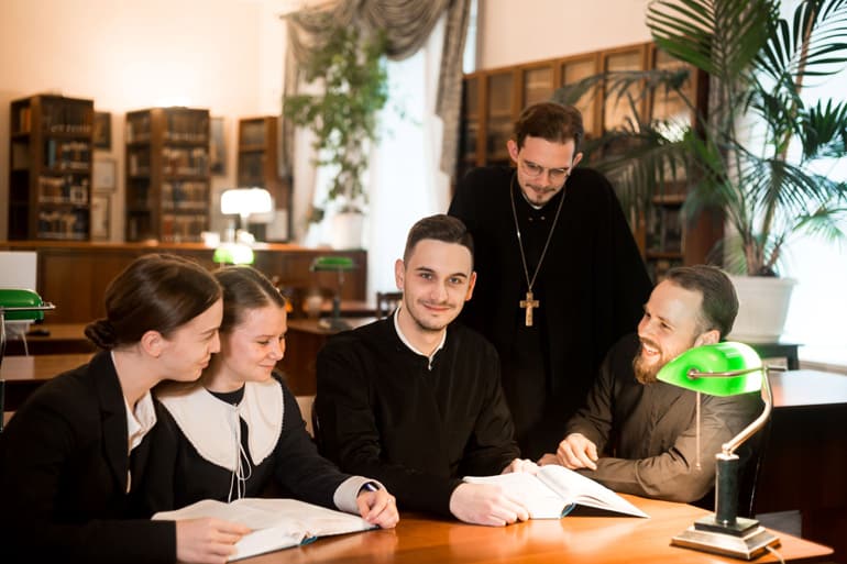 Санкт-Петербургская Духовная академия приглашает на День открытых дверей