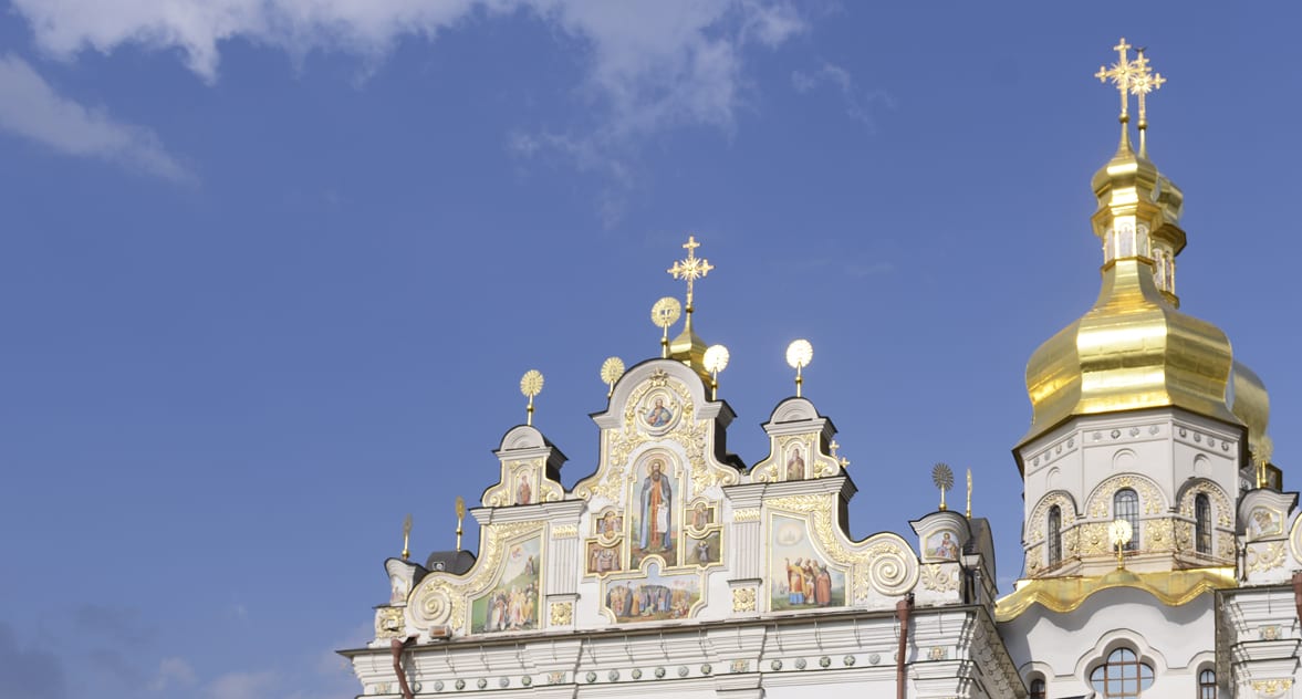 Патриарх Сербский Порфирий сказал, что в нынешнюю Пасху православные особо молятся за Украинскую Церковь