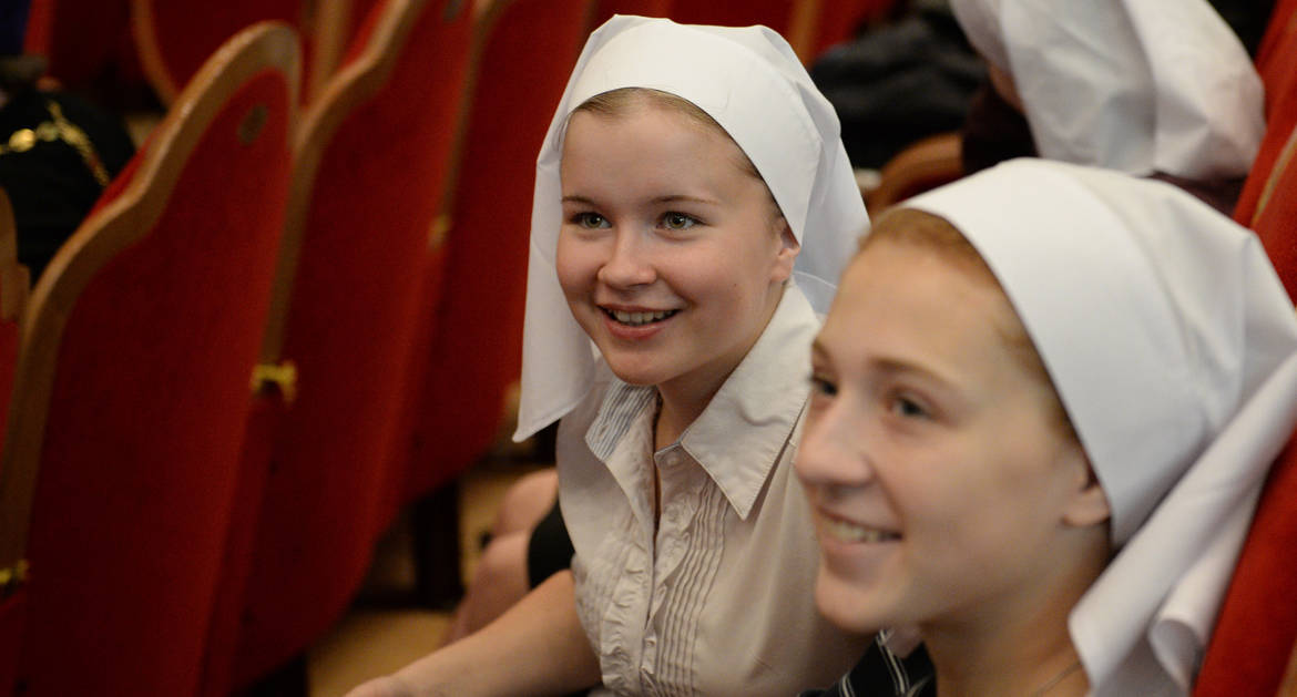 Свято-Димитриевское училище сестер милосердия приглашает выпускников школ на обучение