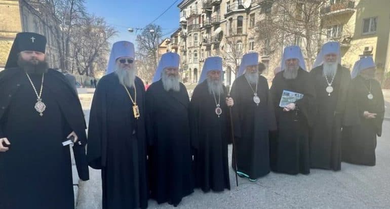 Отказ Президента Украины от встречи с членами Синода – демонстрация презрения к миллионам верующих, считают в Церкви