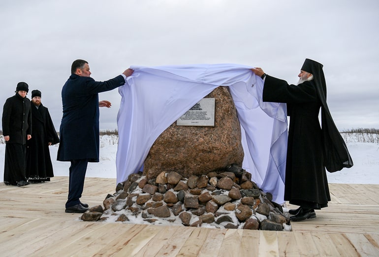У Ржевского мемориала заложили храм в честь Всех святых