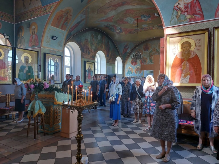 В Татарстане потомки священномученика помолились вместе в храме, который стал его последним местом служения