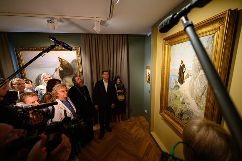 У стен Псково-Печерского монастыря открыли картинную галерею архимандрита Алипия (Воронова) – филиал Русского музея