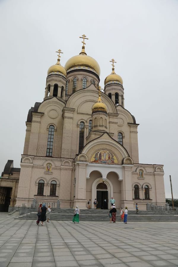 Во Владивостоке освятили главный храм Приморья – Спасо-Преображенский собор