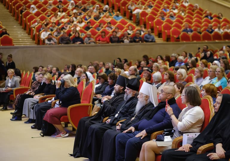 Торжества в честь 120-летия церковной больницы святителя Алексия начались с праздничного концерта в храме Христа Спасителя