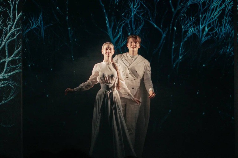 Вечный холод обязательно сменит священная весна: в Новом Театре представили иммерсивную притчу для всей семьи «Морозко»