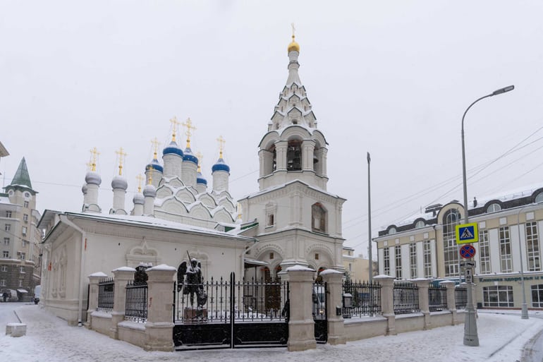 Патриарх Кирилл освятил отреставрированный храм при ГУ МВД России по Москве
