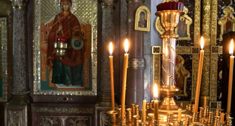 Обязательно ли при Крещении менять имя на православное?