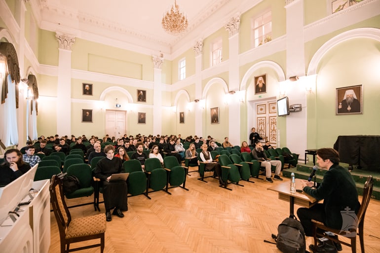 В Санкт-Петербурге прошла живая лекция журнала «Фома» о Джокере и Достоевском