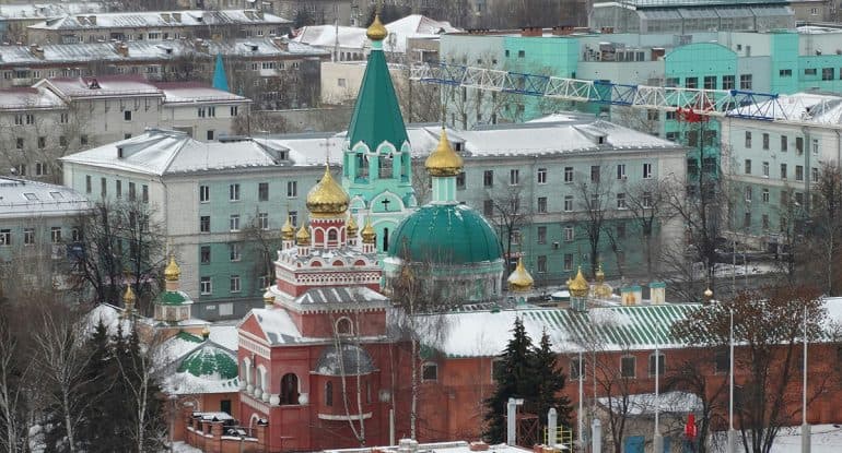 Священник: почему православным не рекомендуют держать собаку в доме