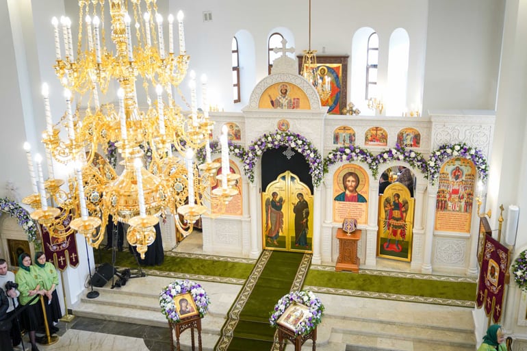 Патриарх Кирилл освятил в Лосиноостровской храм Казанской иконы Божией Матери: прежнюю церковь в этом районе разрушили в 1930-х