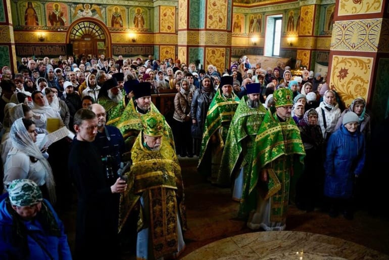 В Череповце торжественно прославили в лике святых Синозерских преподобномучеников